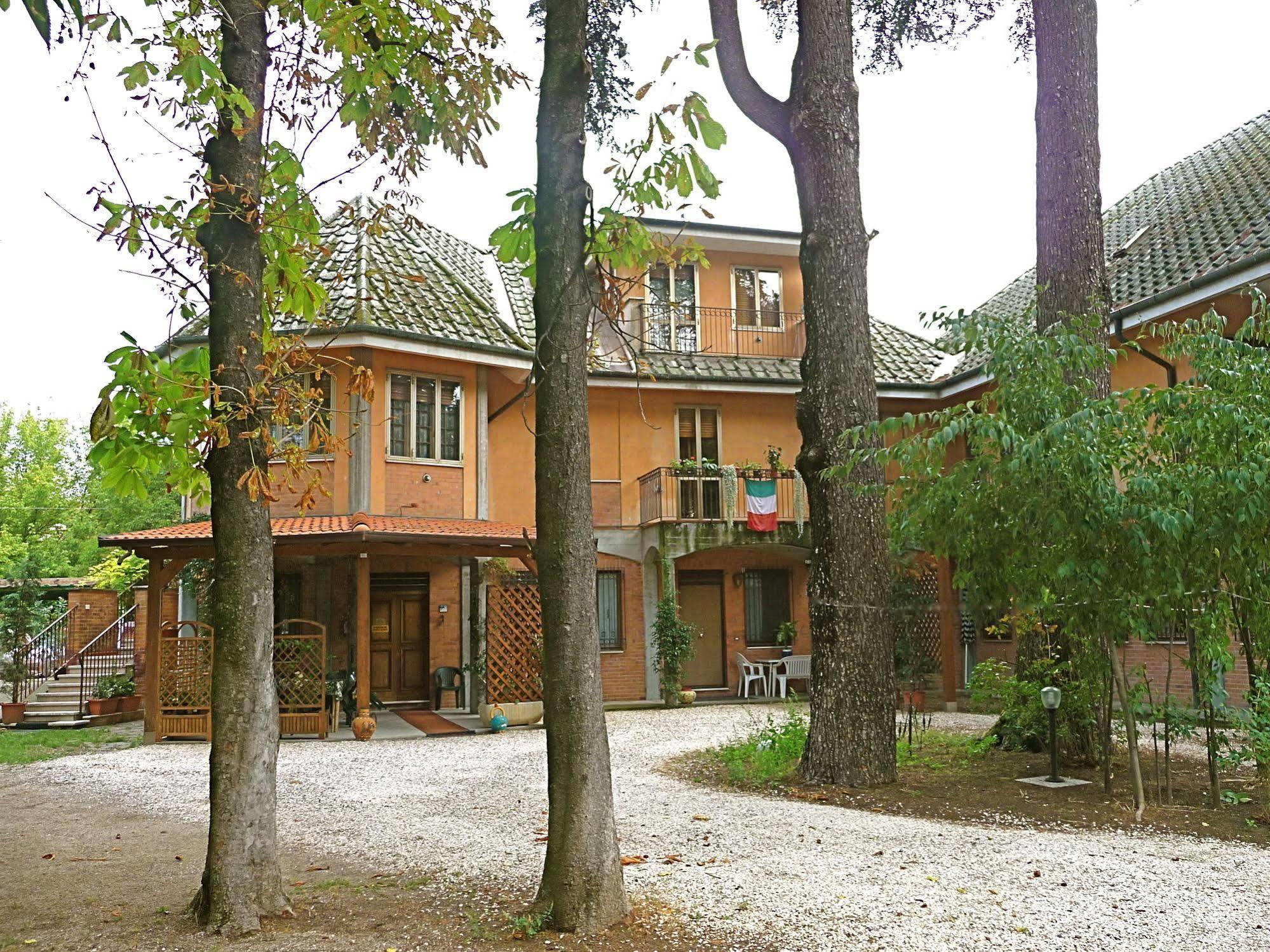 Al Parco Bed & Breakfast Curtatone Ngoại thất bức ảnh